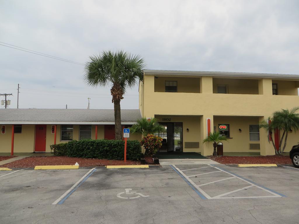 Sunset Inn- Fort Pierce, Fl 외부 사진