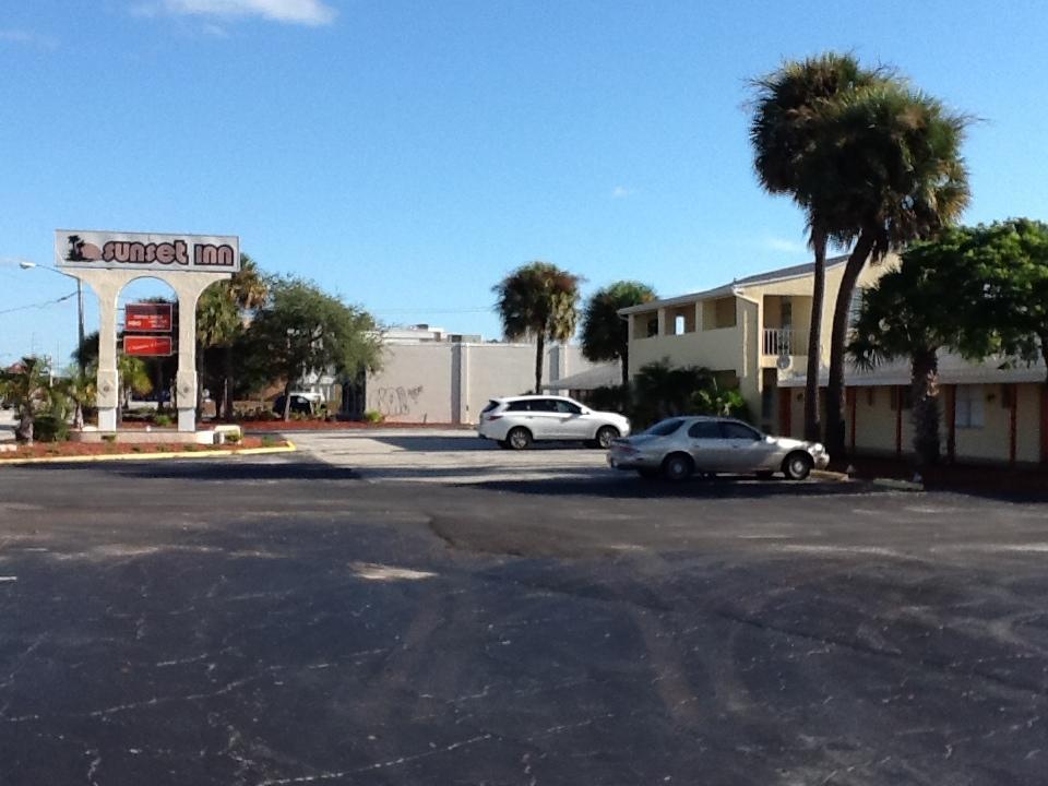 Sunset Inn- Fort Pierce, Fl 외부 사진