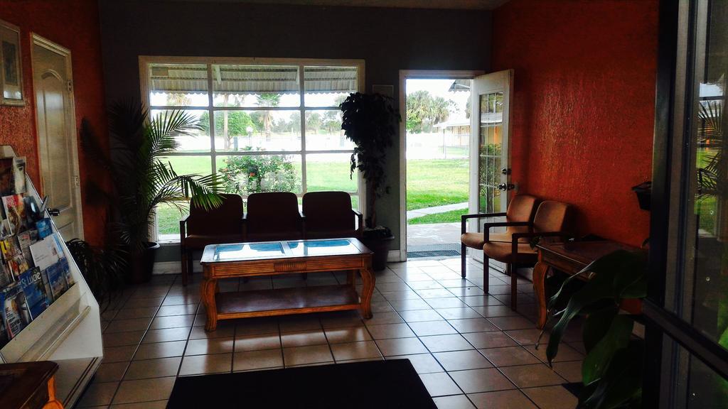 Sunset Inn- Fort Pierce, Fl 외부 사진