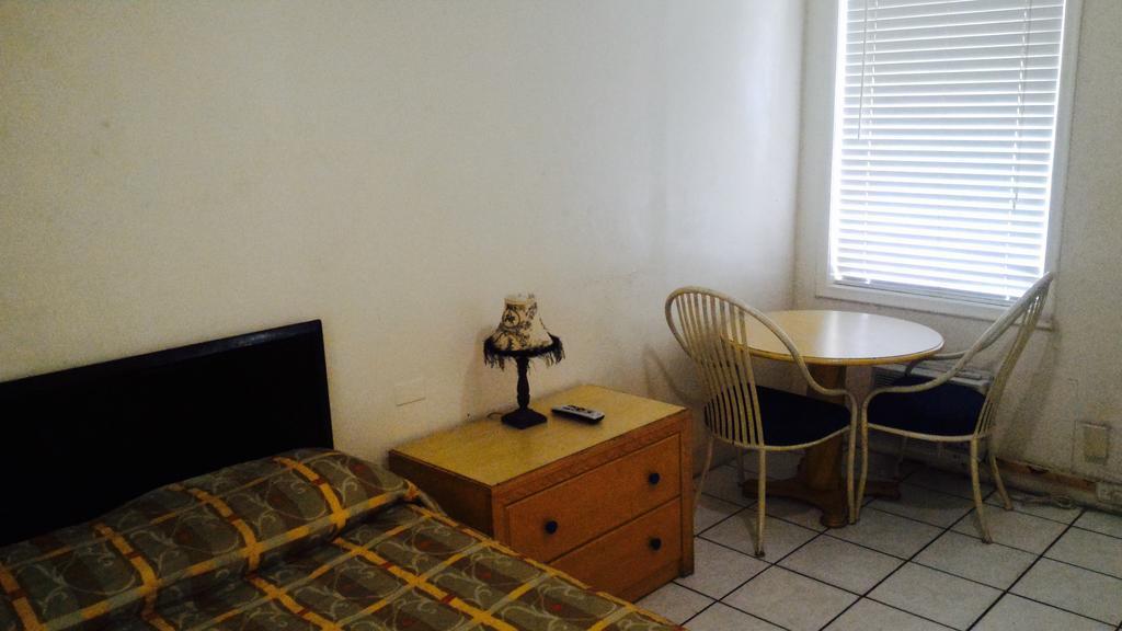 Sunset Inn- Fort Pierce, Fl 외부 사진