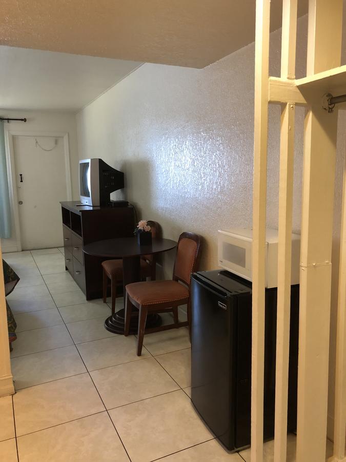 Sunset Inn- Fort Pierce, Fl 외부 사진